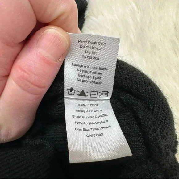 Winter Hat Black Size 3-4  Years - Picture 3 of 5